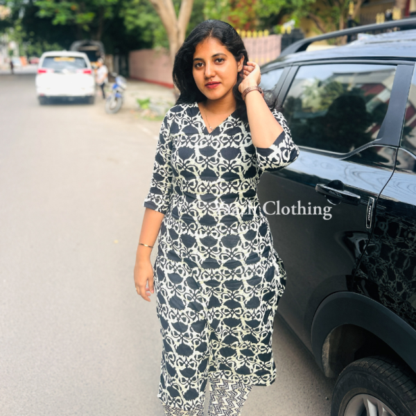Elegant Black & White Printed Kurti Set – Timeless Style for Everyday Grace